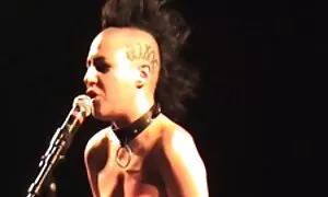 Con l'amico femmine nude 2