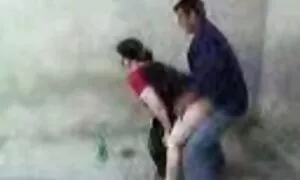 Fidanzata prende succhiato da fidanzato. casalinghe hot