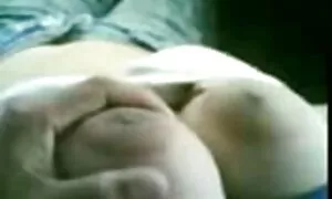 Randy mamme vogliose è un amico amichevole in lingerie.