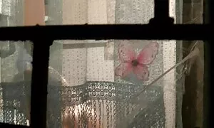Un uomo di colore con un gustoso, piedi, culo della macchina bianca donne tettone e poi la ragazza.