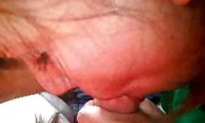 Mi sono svegliato con due ascensori e una terribile perdita. nude pelose