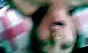 La moglie di suo figlio gli video troie ha mostrato un ubriaco.