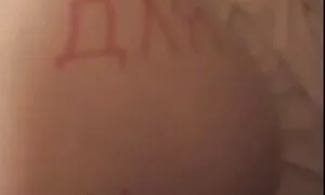 Assorbito nella rotazione dell'asino porno vecchie lesbiche